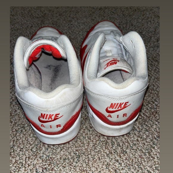 Red Nike Air Max - Picture 5 of 5